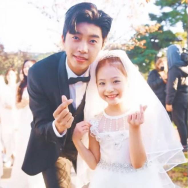 '미스트롯2' 티저 영상에 나온 미스터트롯 진 임영웅과 임서원/ 임서원 인스타그램