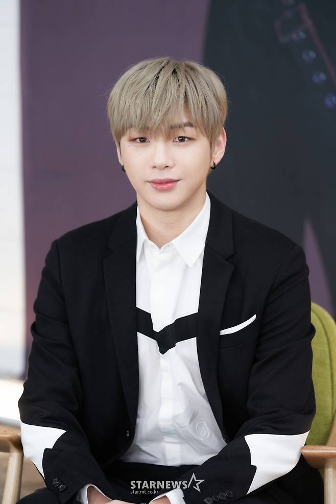 강다니엘 '빠져드는 미소'[★포토]