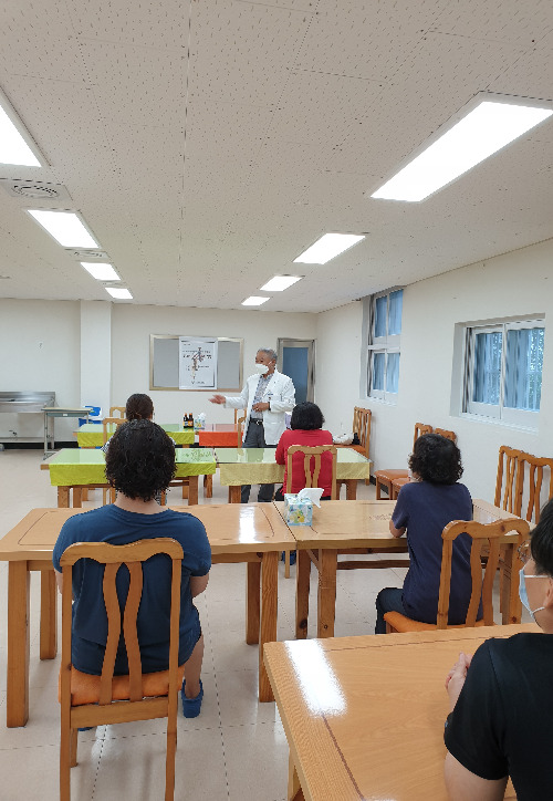 부산교육청, 학교 근로자 위한 ‘허준이 간다’프로그램 운영. 부산교육청 제공