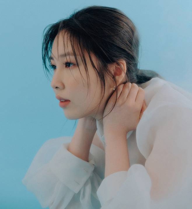 이번 앨범은 전곡을 권진아 자작곡으로 채운 앨범이기도 하다. 안테나 제공