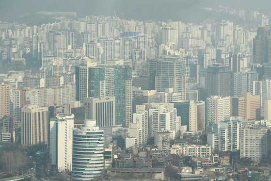 서울 영등포구 63스퀘어에서 바라본 서울 시내 아파트 단지. [연합뉴스]
