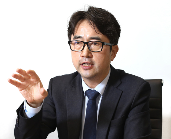 Kim Min-su, director of the northern and polar research department of the Korea Maritime Institute, speaks with the Korea JoongAng Daily on Jan. 28. [PARK SANG-MOON]