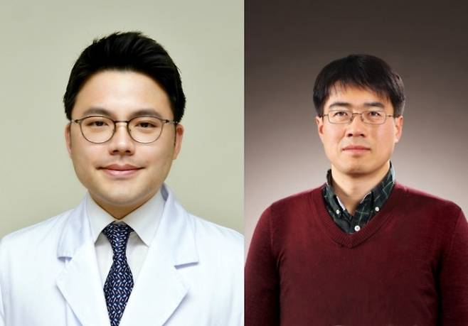 이원준(왼쪽) 한양대병원 안과 교수와 박준홍(오른쪽) 한양대 기계공학부 교수팀이 안구에 진동을 가해 안압을 측정하는 새로운 방법을 고안했다. 한양대병원 제공