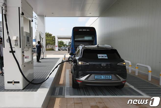 전북 완주군 봉동읍에 설치된 수소충전소.(완주군제공)2021.1.26/뉴스1