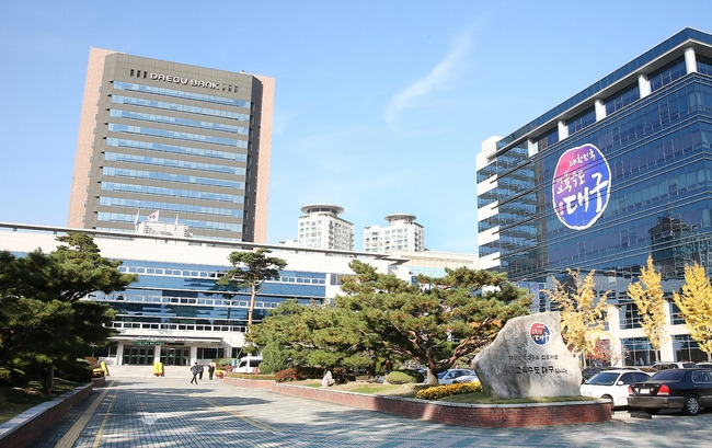 대구교육청이 올해 중학교 1학년 신입생에게 무상 교복을 지원한다. 대구교육청 제공