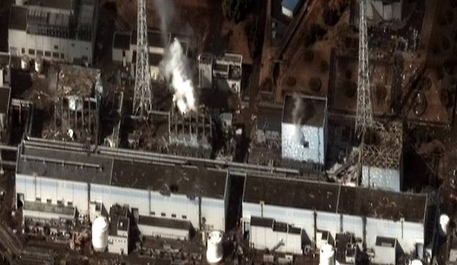 2011년 동일본대지진 당시 후쿠시마 원자력발전소. 위키피디아