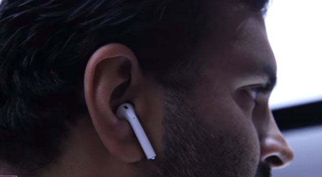 애플은 세계 청각의 날을 맞아 공식 홈페이지를 통해 청력 건강 관련 연구 조사 결과를 발표했다. /유튜브 영상 갈무리