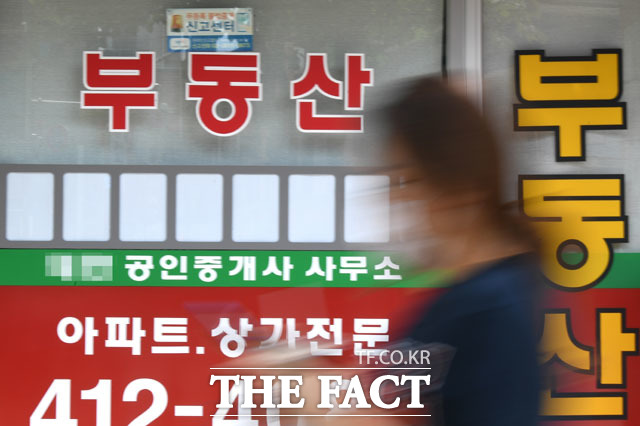 3일 KB국민은행 주택가격 동향 통계에 따르면 지난달 서울 아파트 전세가율이 전월 대비 0.09% 하락했다. /이새롬 기자