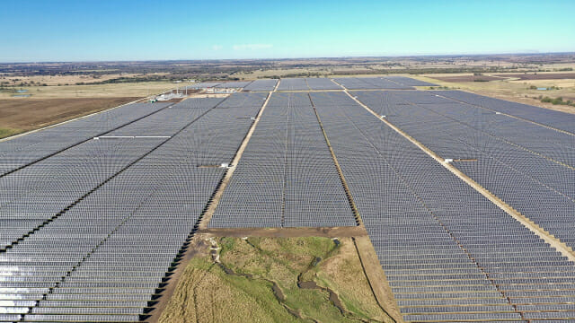 미국 텍사스주에 위치한 한화큐셀 81MW 태양광 발전소. 사진=한화큐셀