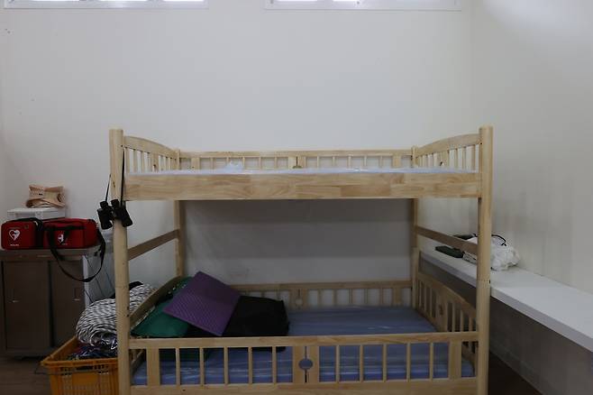 응급환자용 침대