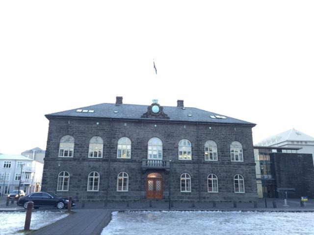 아이슬란드 수도 레이캬비크의 국회의사당. 이동학 작가