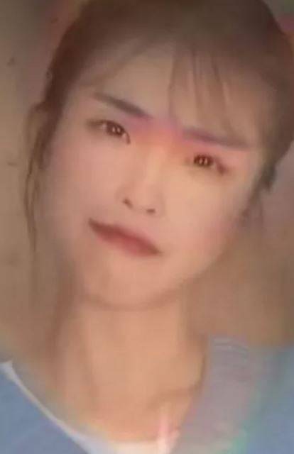 중국판 아이유 ‘차이유’라 불린 여성이 딥페이크 기술을 썼다며 주장한 네티즌이 증거로 올린 사진 [해당 계정 캡처]