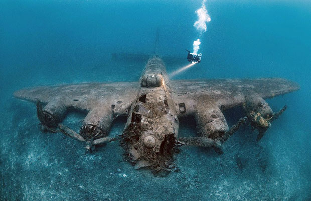 제2차 세계대전 당시 유럽 상공을 지배한 ‘하늘의 요새’가 바닷속 깊은 곳에 잠들어 있다./사진=마틴 스트미스카