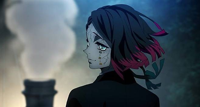 ▲귀멸의 칼날 극장판 스틸컷 가운데.