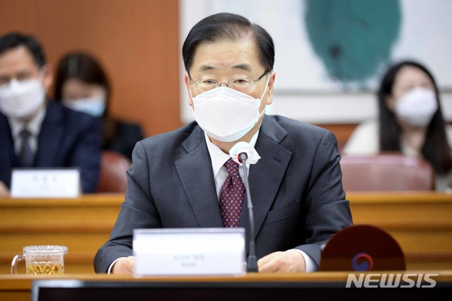 [서울=뉴시스] 정의용 외교부 장관과 한정애 환경부 장관은 10일 외교부 청사에서 '2021 P4G 서울 정상회의(2021 서울 녹색미래 정상회의) 제5차 준비위원회 회의를 주재했다. (사진/외교부 제공)  photo@newsis.com