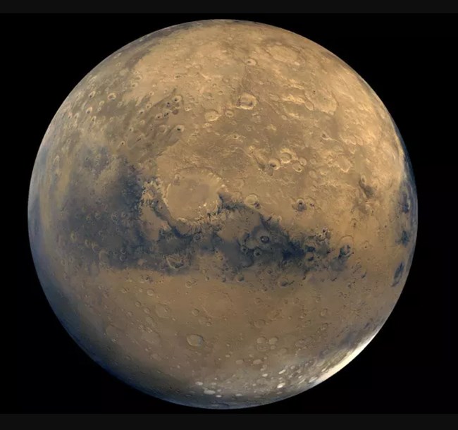 바이킹 화성 궤도선의 이미지 100개로 합성한 화성 이미지.(출처=NASA/JPL-Caltech/USGS)