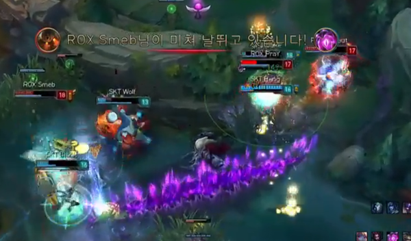 발 묶인 트위치를 잡아내는 이즈리얼, 사진=OGN 유튜브 캡처