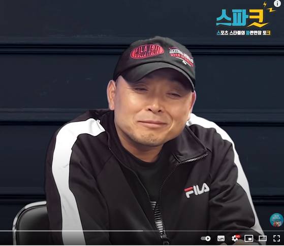 Marathoner Lee Bong-ju recently appeared in a TV program and said he is suffering from an incurable disease. [YOUTUBE SCREEN CAPTURE]