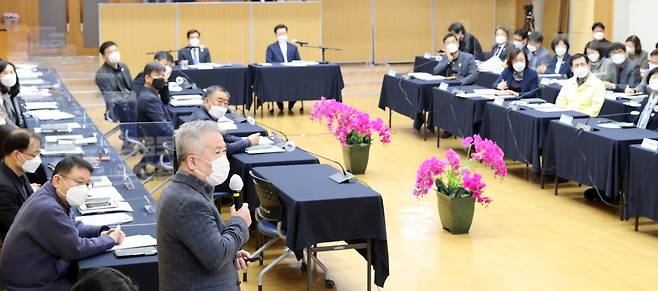 광명시는 25일 시청 대회의실에서 박승원 광명시장 실·국·소장 관련부서장이 참석한 가운데 문화도시조성 추진협의체-행정협의체 발족식을 가졌다.[광명시 제공]