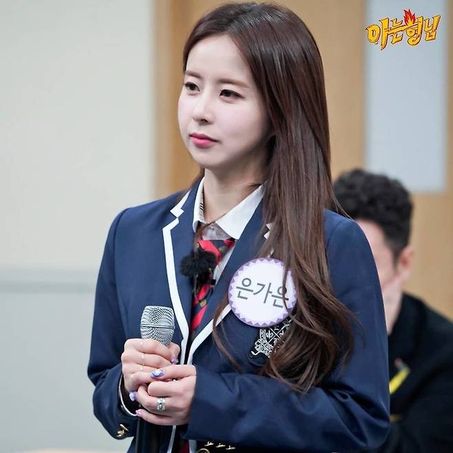 Miss Trot 2 TOP7 will appear on Knowing BrosOn March 25, JTBC entertainment Knowing Bros said through the official SNS account, Miss Trot 2 TOP7!! I can not miss this week.This week (Saturday) at 9 pm, with the article, several field still cuts were released.The photo shows the singer Yang Ji-eun, Hong Ji-yoon, Kim Dae-hyun, Kim Tae-yeon, Kim Eui-young, Star Love, and Eun-eun who visited the Brothers School singing or showing off their charm.They are from the TOP7 TV Miss Trot 2, which ended on March 4, and have recently produced a big topic for each performance.Previously, Miss Trot 2 TOP7 appeared in the news that it was noticed.For the first time, I am wondering what the TOP7 members who appeared in Knowing Bros as a complete body would have done.Meanwhile, Knowing Bros, starring Miss Trot 2 TOP7, will be broadcast on Saturday, March 27 at 9 pm.