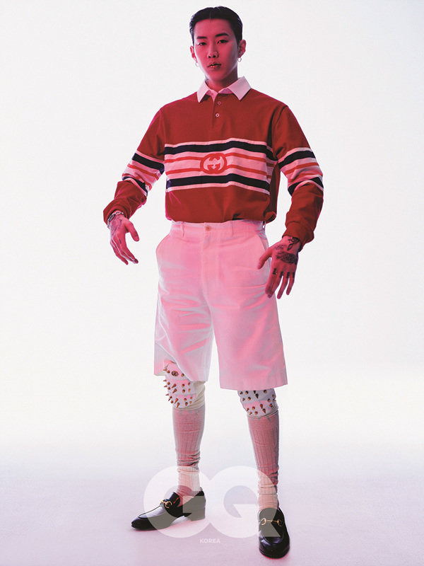 A fashion picture with Singer Jay Park has been released.Jay Park, who covered the cover of April, attracted attention with his charming pose and eyes, including a pink T-shirt and blue short pants with prints, as well as knitwear and denim pants of Tiger Head Intarsia detail.In addition, he presented hip-hop artist Down charisma with various accessories, including the Rene - Red - Greene multi-colored web details, the Rhyton sneakers, and the Black Leathers Emboss Messenger Bag and Off the Grid tote bag.