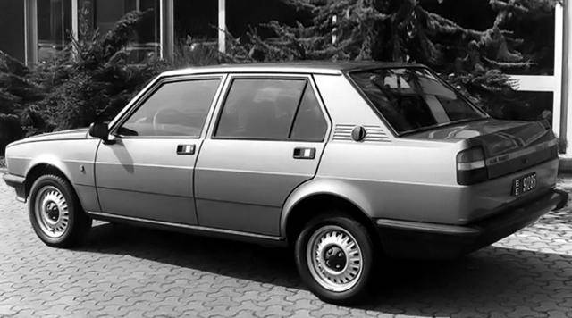 알파 로메오 2세대 줄리에타