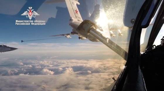 러시아의 공중급유 훈련 모습. 인터넷 캡처