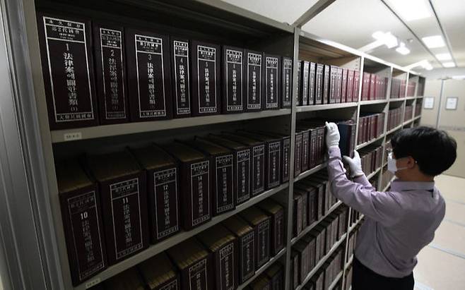 현재 제2대 국회~제19대 국회 의안문서들이 보존서고에 보관되어 있다.