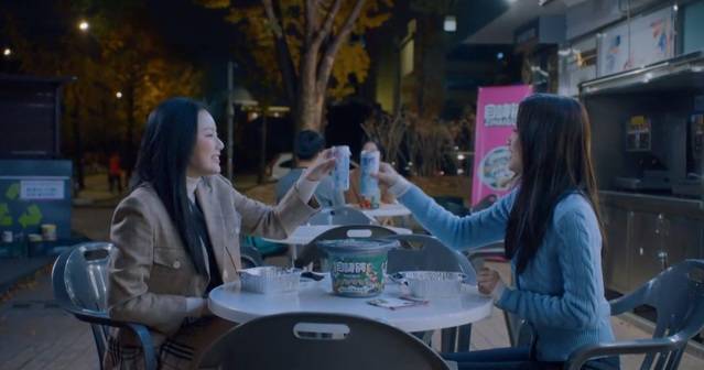 [서울=뉴시스] tvN 수목극 '여신강림'에 등장한 중국산 인스턴트 훠궈 (사진 = tvN) 2021.3.15. photo@newsis.com