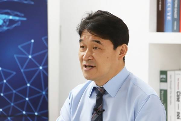 마인즈랩의 유태준 대표 발표 모습