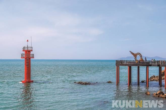대부도 바다 장면. 대부도 해안길을 걸으며 대부도의 숨겨진 멋을 구경할 수 있다. 사진=경기관광공사 홈페이지 캡처.