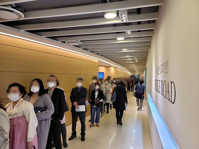 서초구 사랑의교회 본당 입구 앞 대기줄 [촬영 조다운 수습기자]