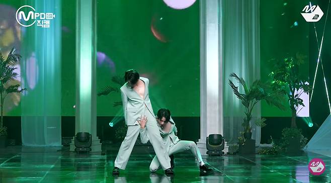 그룹 온리원오브/Mnet '엠카운트다운'