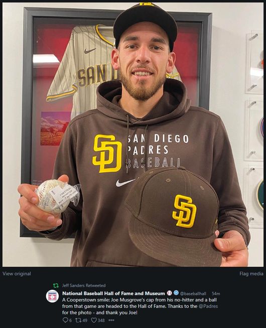 [사진] 조 머스그로브가 12일(한국시간) 노히트노런을 할때 사용했던 모자와 공을 미국 야구 명예의 전당에 기증하기로 하고 먼저 인증샷을 보냈다. /미국 야구 명예의 전당 트위터 캡처