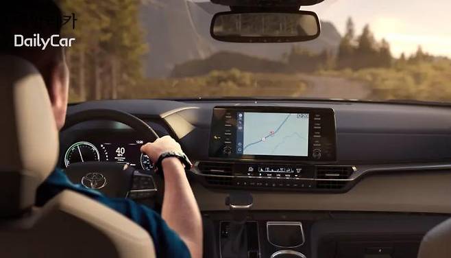 토요타, 시에나 하이브리드 </figcation>