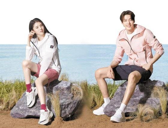 변화하는 외부 환경을 고려해 기능성과 실용성을 강조해 쾌적한 착용감을 선사하는 아이더 투어링 웨어.