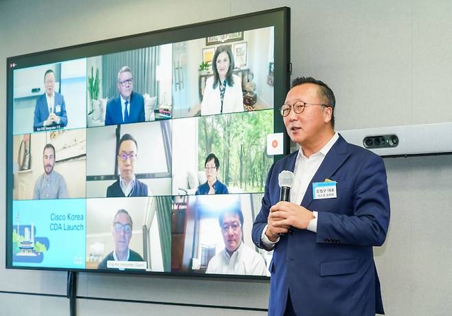 시스코 CDA 프로그램 한국 런칭 행사에서 발표 중인 조범구 시스코코리아 대표 /사진=시스코코리아