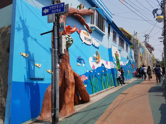 인천 동화마을 벽화 자료사진. 사진은 기사 내용과 관련 없음. 중앙포토