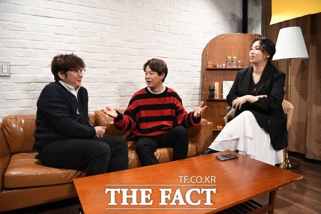 전홍복 단장 토니안 배윤정(사진 왼쪽부터) 등 K팝 교육을 담당하는 세 사람은 K팝의 인기 원인과 앞으로 K팝 시장이 풀어나가야 할 숙제 등에 대해 허심탄회하게 털어놨다. /임세준 기자