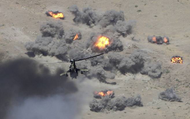 1979년 소련의 아프간 침공 당시 눈부신 전과를 선보인 Mi-24 공격헬기를 두고 무자헤딘은 사탄의 마차라는 별칭을 붙이기도 했다. 사진=러시아 국방부