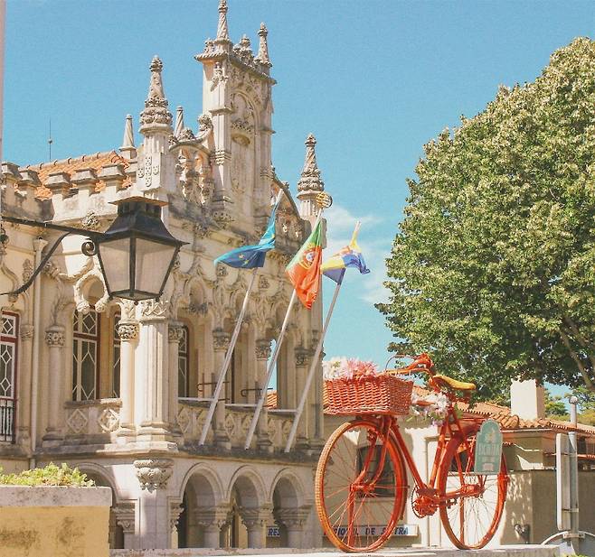 핸드폰을 도둑맞은 나와 달리, 마냥 평화롭기만 했던 리스본의 일상