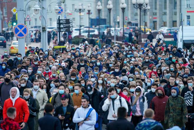 러시아 서쪽 끝 칼리닌그라드 주의 주도인 칼리닌그라드의 나발니 지지자들이 21일 석방 촉구 시위를 벌이고 있다. TASS=연합뉴스