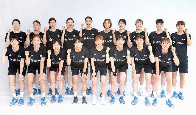 여자 배구 국가대표팀 단체 사진. 대한배구협회 제공