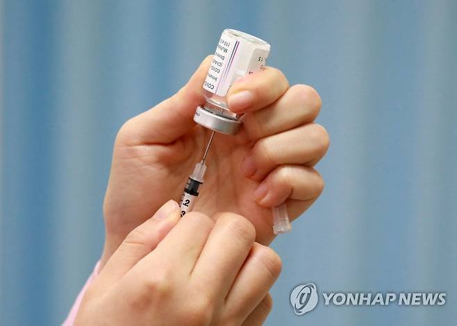 백신 접종 준비 [연합뉴스 자료사진]