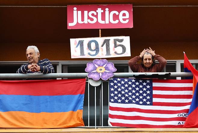 24일(현지시간) 미국 캘리포니아에서 아르메니야 집단학살 106주년을 추모하는 집회가 열렸다./사진=AFP