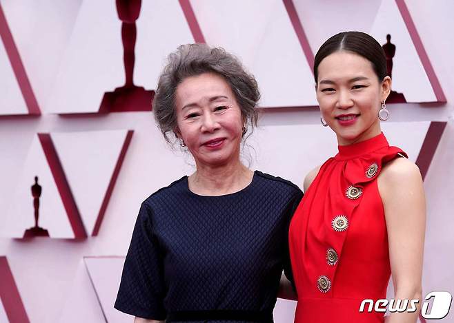'제 93회 아카데미 시상식'에 참석한 배우 윤여정, 한예리 © AFP=뉴스1