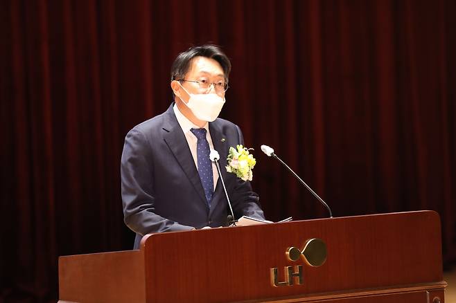 26일 취임한 김현준 LH 사장은 "뼈를 깎는 노력으로 환골탈태하는 조직을 만들겠다"고 강조했다./LH