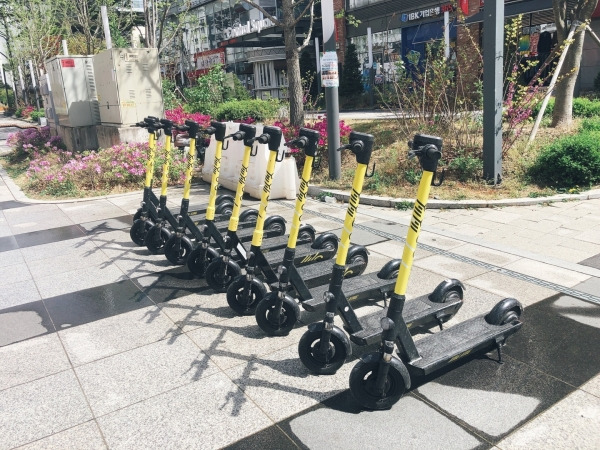 하남시는 위례신도시에서 ‘공유 퍼스널 모빌리티 시범사업’서비스를 시작했다고 26일 밝혔다. / 사진제공=하남시