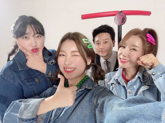 (왼쪽부터)김명선, 성민지, 정석권 대표, 김다나 /사진제공=정실장엔터테인먼트