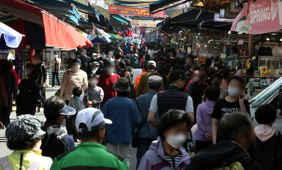 6일 오후 인천시 남동구 모래내시장의 모습. 뉴스1